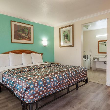 Vagabond Inn Hemet Exteriér fotografie