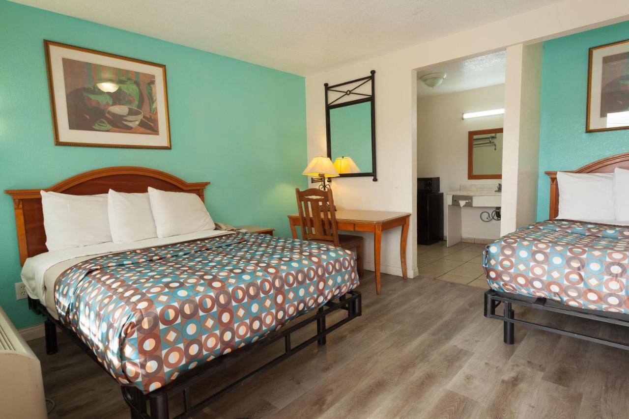 Vagabond Inn Hemet Exteriér fotografie